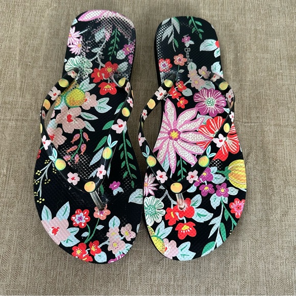 Vera Bradley Floral Flip Flops - Picture 1 of 4